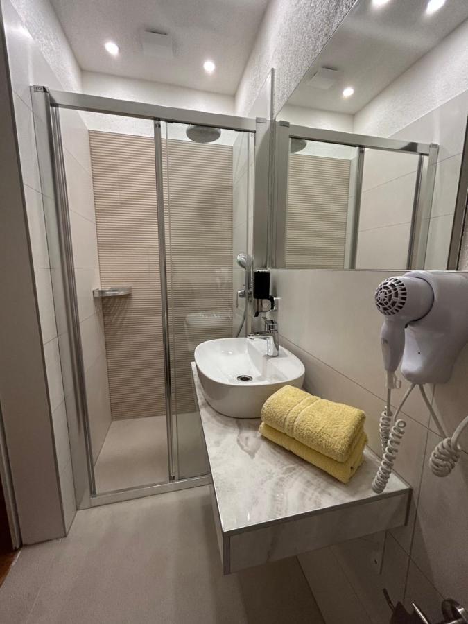 Guest House Alpha Ski Camp 자호리나 외부 사진