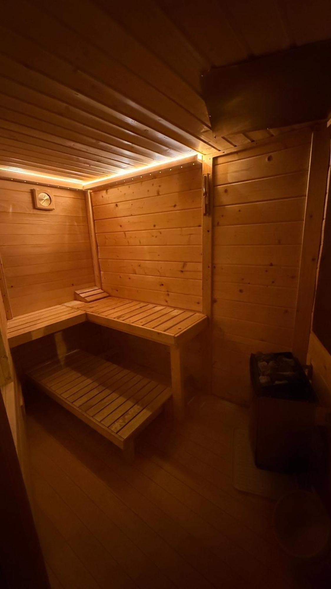 Guest House Alpha Ski Camp 자호리나 외부 사진